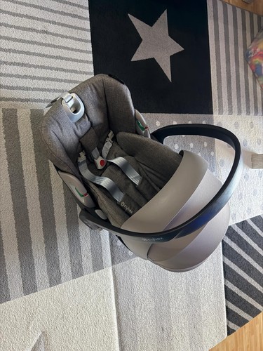 Babyschale mit liegefunktion - mit,